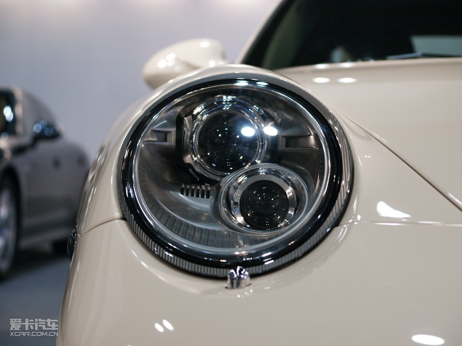 2010r911 Carrera 4