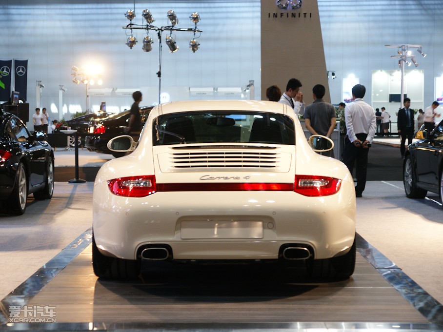 2010款保时捷911carrera 4