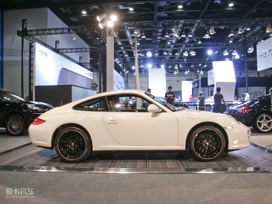 2010r911 Carrera 4