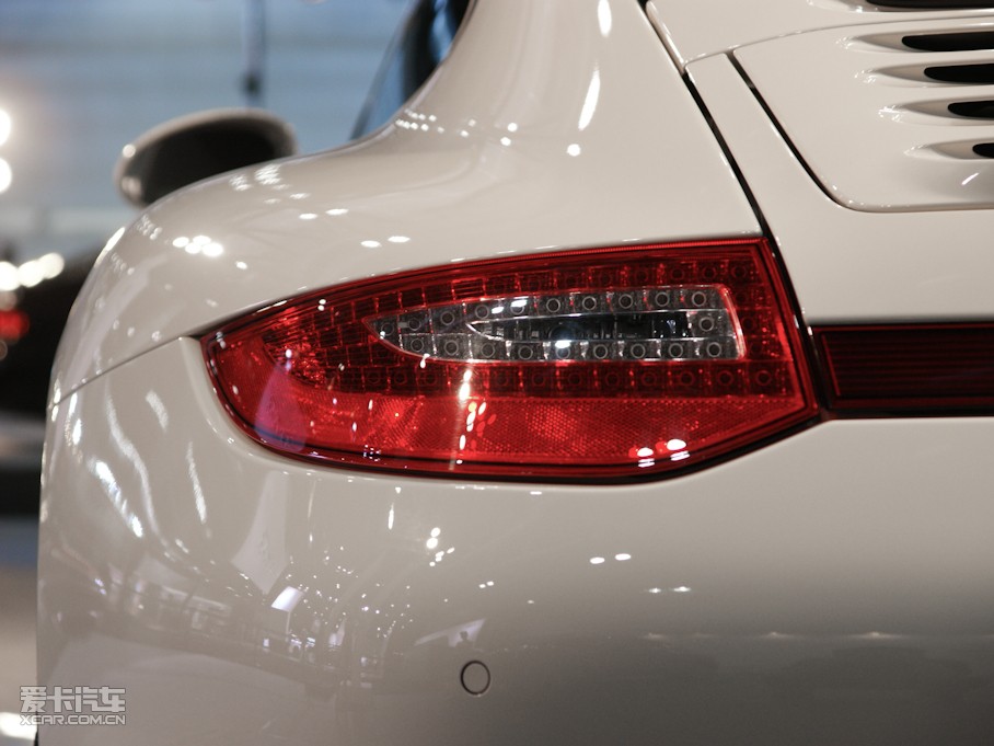 2010r911 Carrera 4