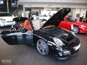 2010Turbo Cabriolet w^