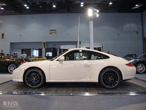 2010Carrera 4 w^