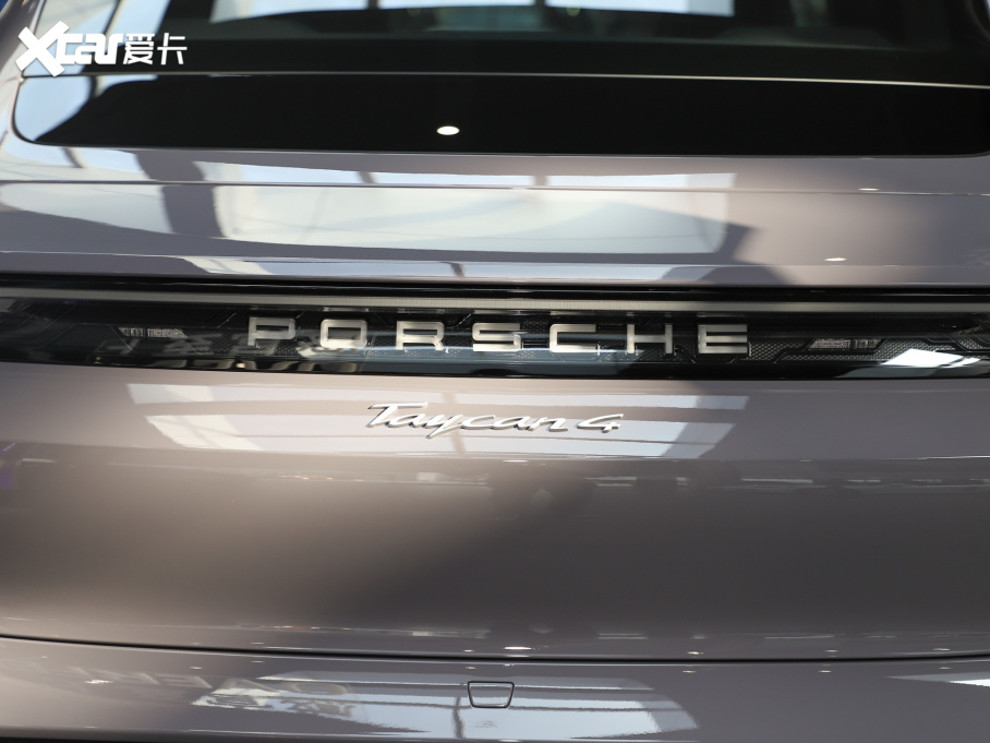 2024Taycan Taycan 4