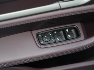 2024Taycan 4 п؅^(q)