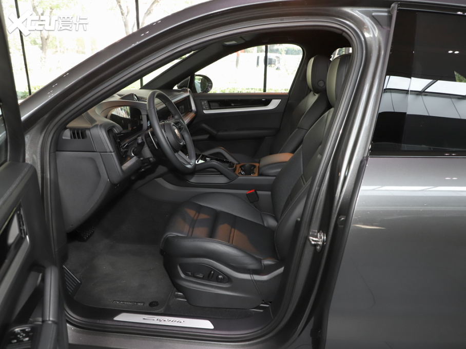 2025 Cayenne Coup 3.0T