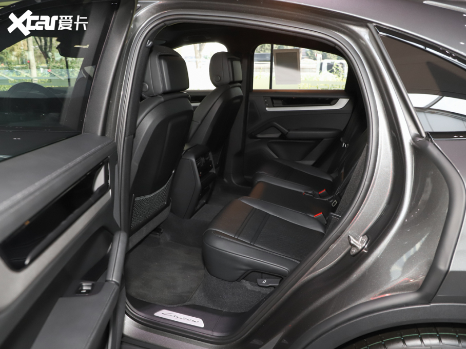 2025 Cayenne Coup 3.0T