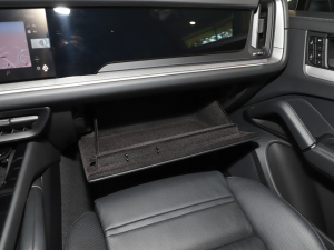 2025Cayenne Coup 3.0T g