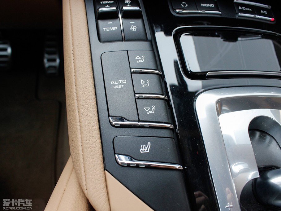 2011CayenneԴ S E-Hybrid