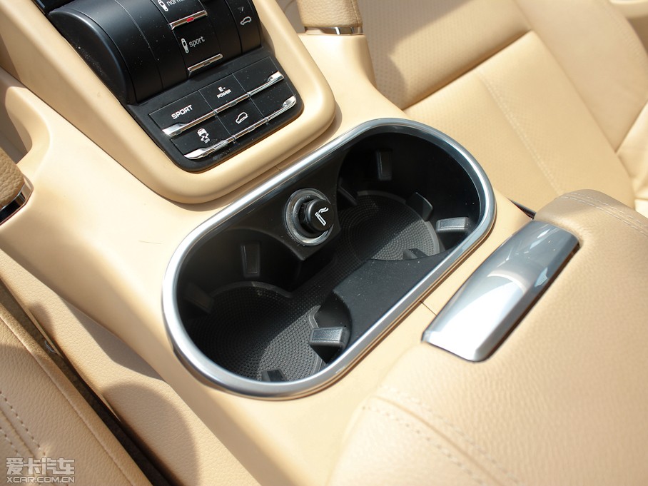 2011CayenneԴ S E-Hybrid