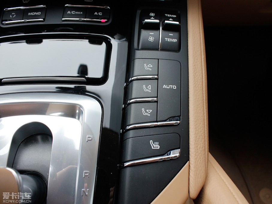 2011CayenneԴ S E-Hybrid