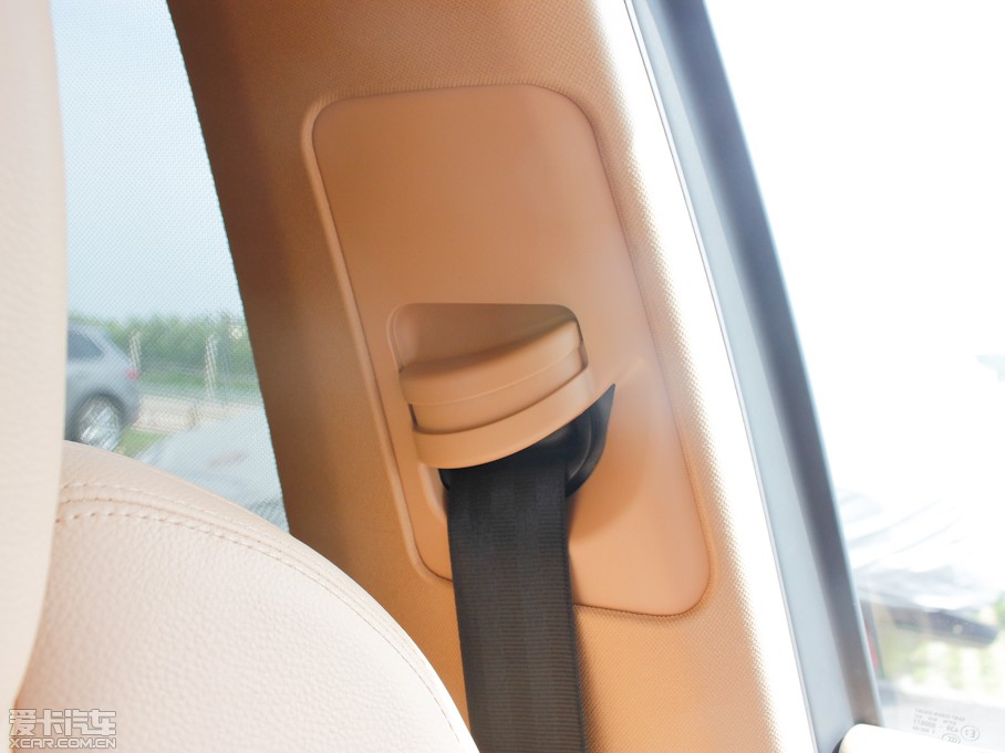 2011CayenneԴ S E-Hybrid