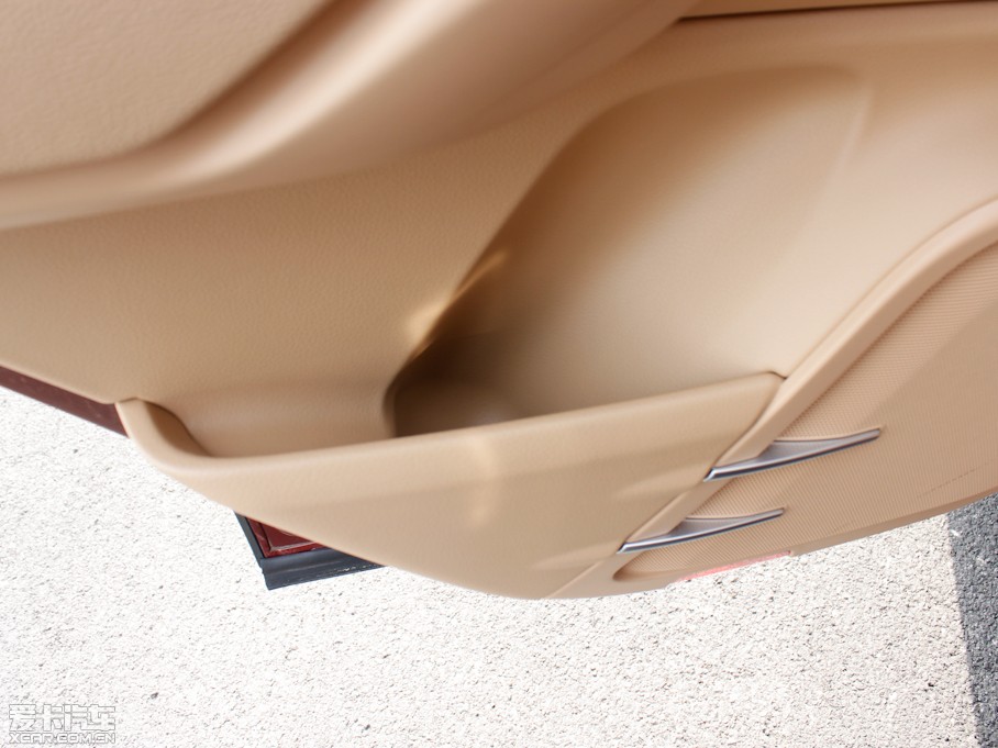 2011CayenneԴ S E-Hybrid