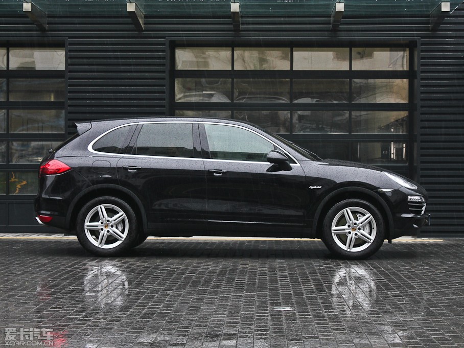 2011CayenneԴ S E-Hybrid