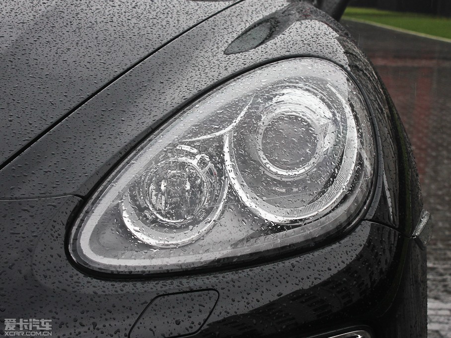 2011CayenneԴ S E-Hybrid