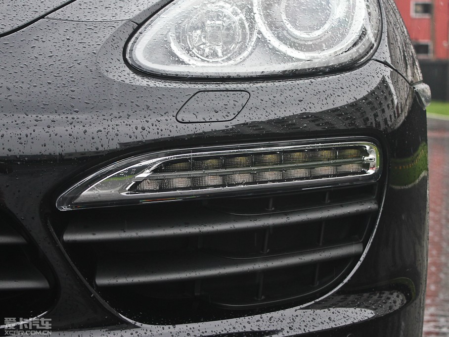 2011CayenneԴ S E-Hybrid