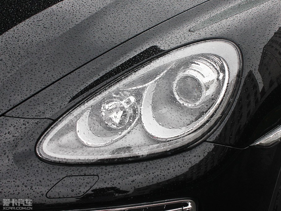 2011CayenneԴ S E-Hybrid