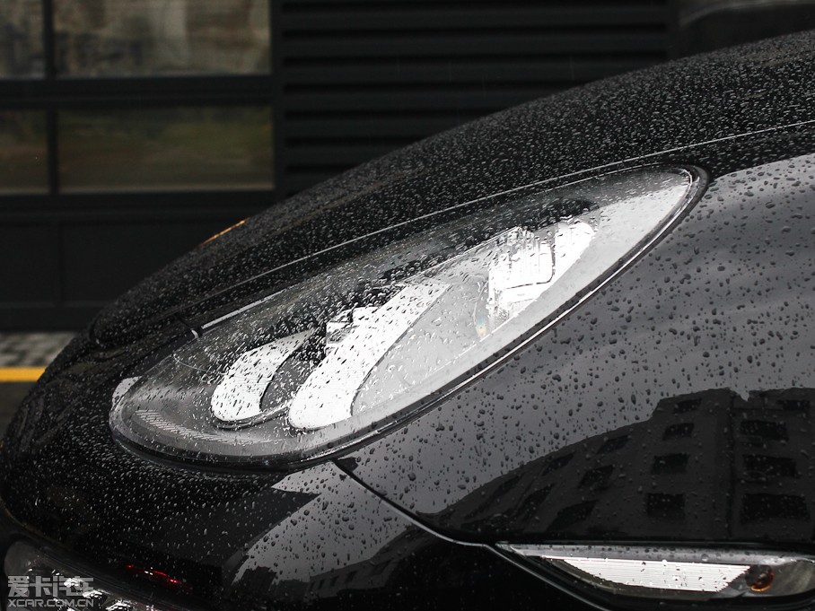 2011CayenneԴ S E-Hybrid