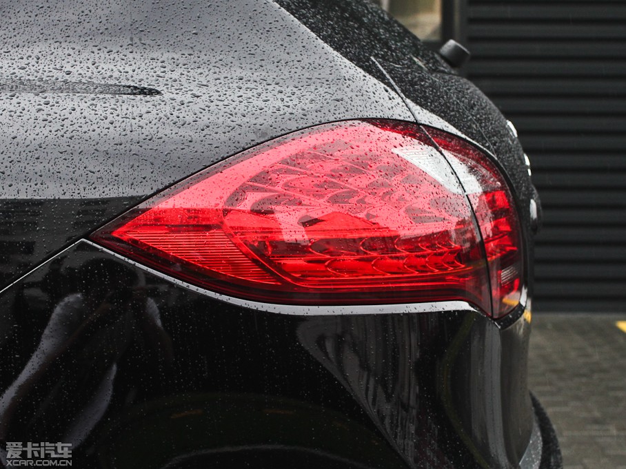 2011CayenneԴ S E-Hybrid