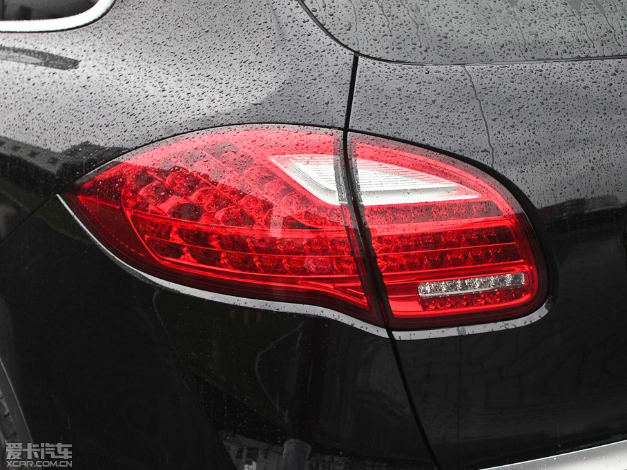 2011CayenneԴ S E-Hybrid