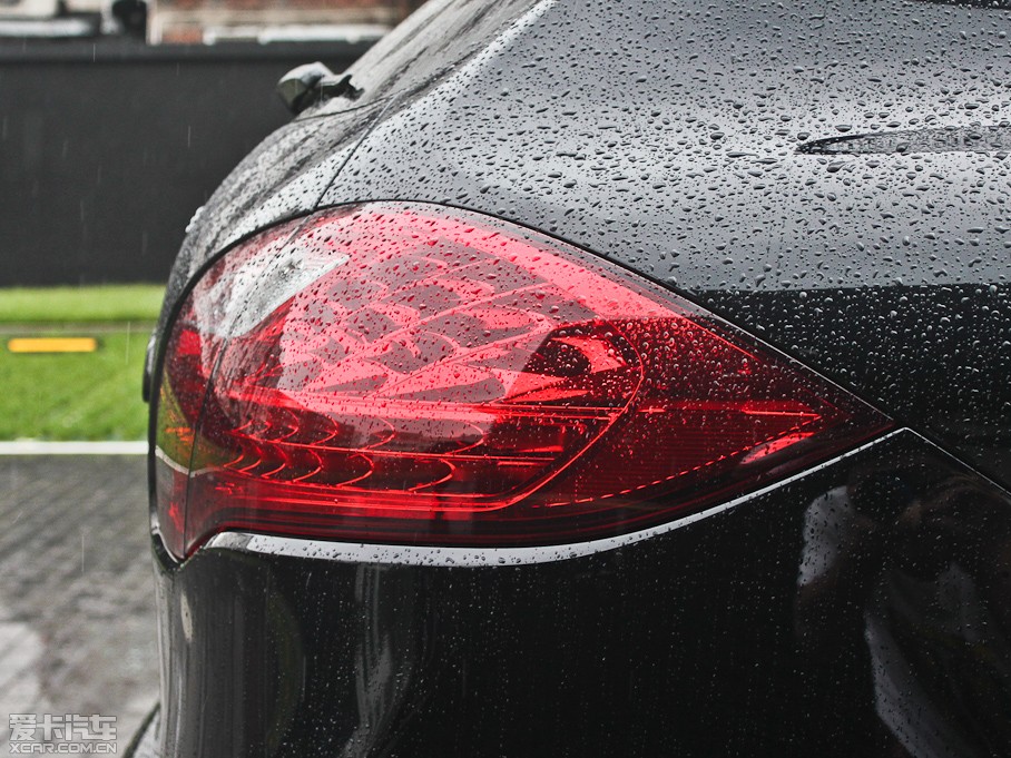 2011CayenneԴ S E-Hybrid