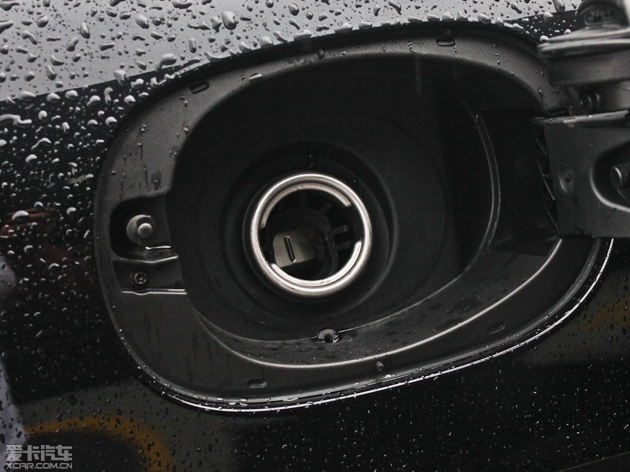 2011CayenneԴ S E-Hybrid