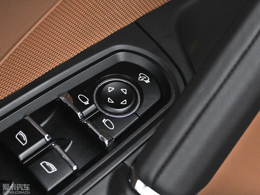 2011CayenneԴ S E-Hybrid