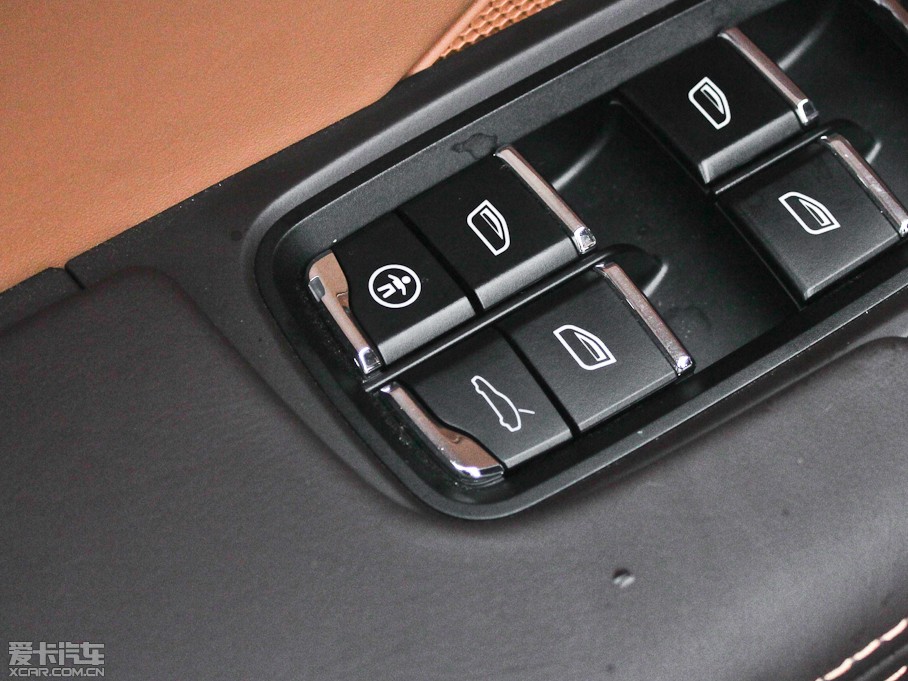 2011CayenneԴ S E-Hybrid