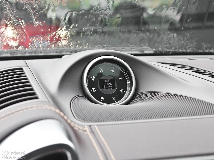 2011CayenneԴ S E-Hybrid