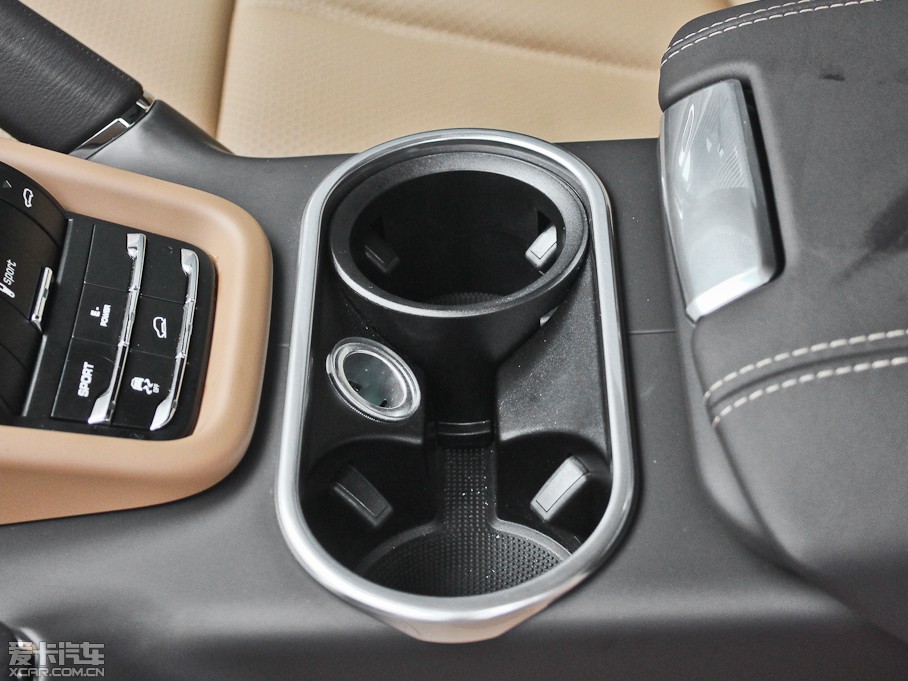 2011CayenneԴ S E-Hybrid