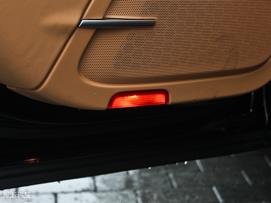 2011CayenneԴ S E-Hybrid