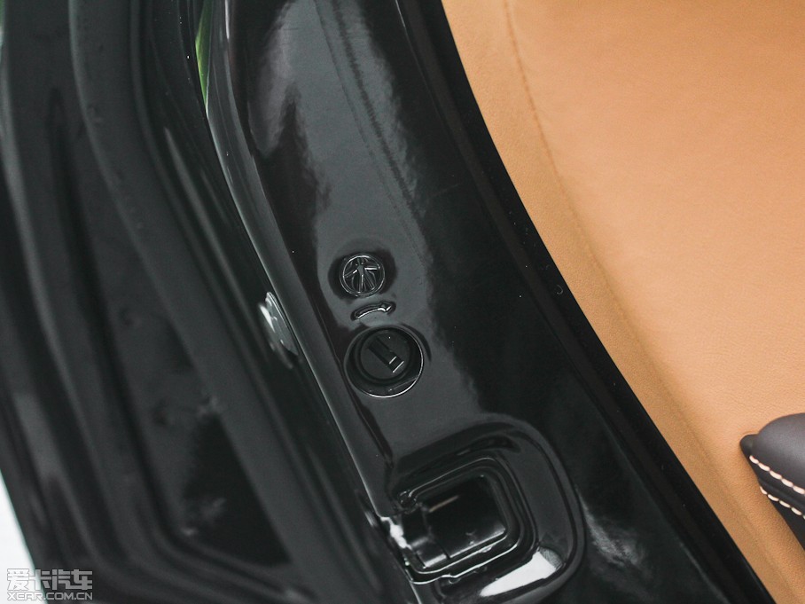 2011CayenneԴ S E-Hybrid