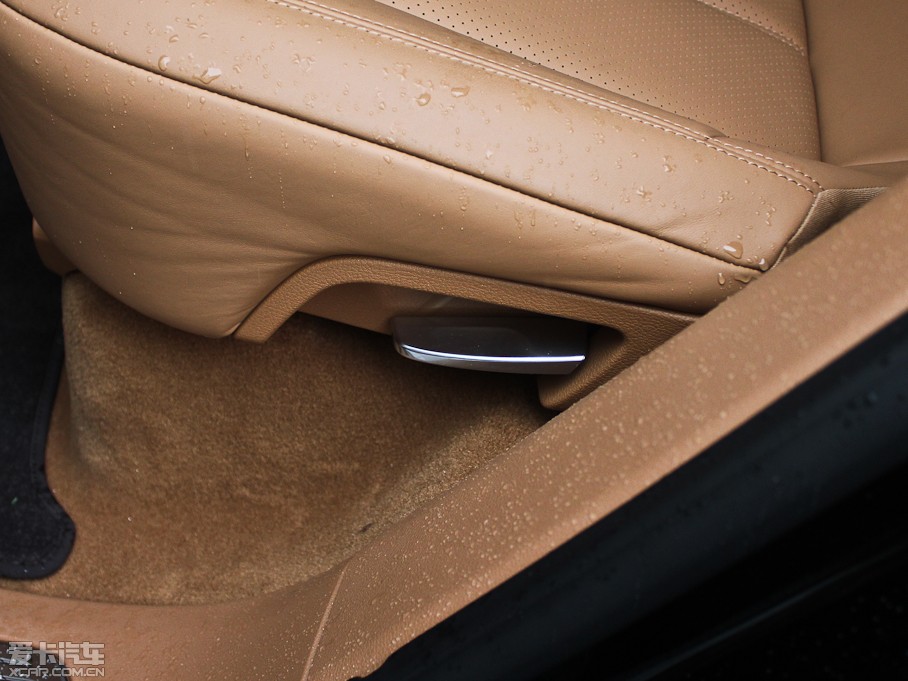 2011CayenneԴ S E-Hybrid