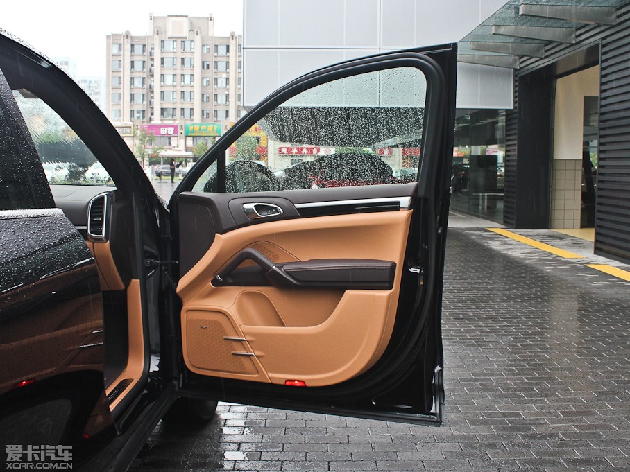 2011CayenneԴ S E-Hybrid