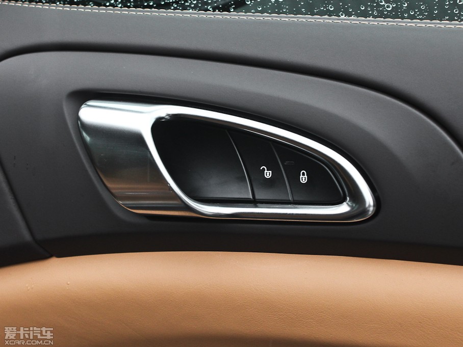 2011CayenneԴ S E-Hybrid