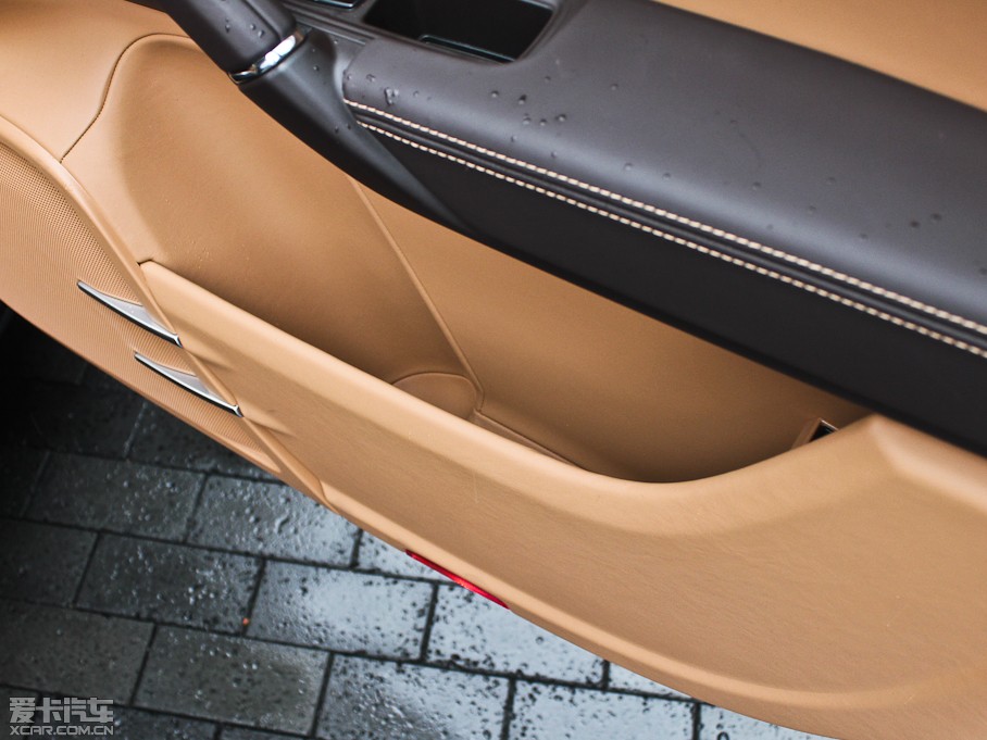 2011CayenneԴ S E-Hybrid