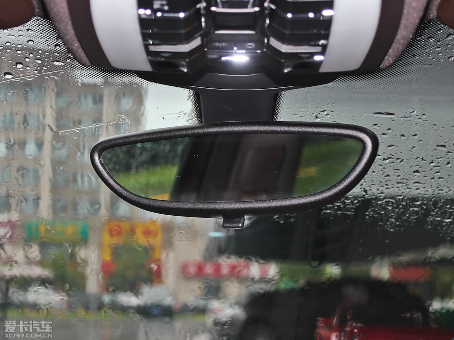 2011CayenneԴ S E-Hybrid