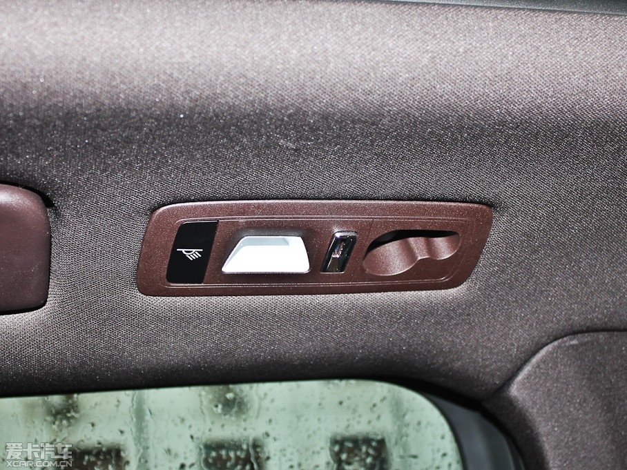 2011CayenneԴ S E-Hybrid