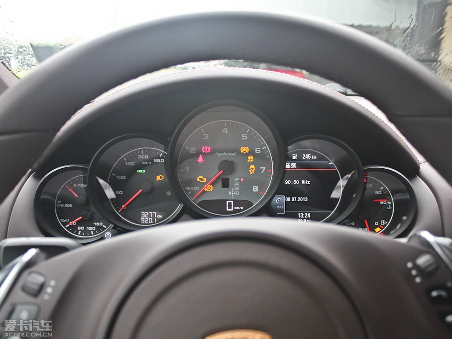 2011CayenneԴ S E-Hybrid