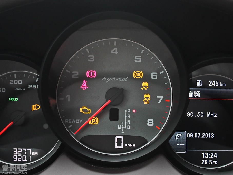 2011CayenneԴ S E-Hybrid