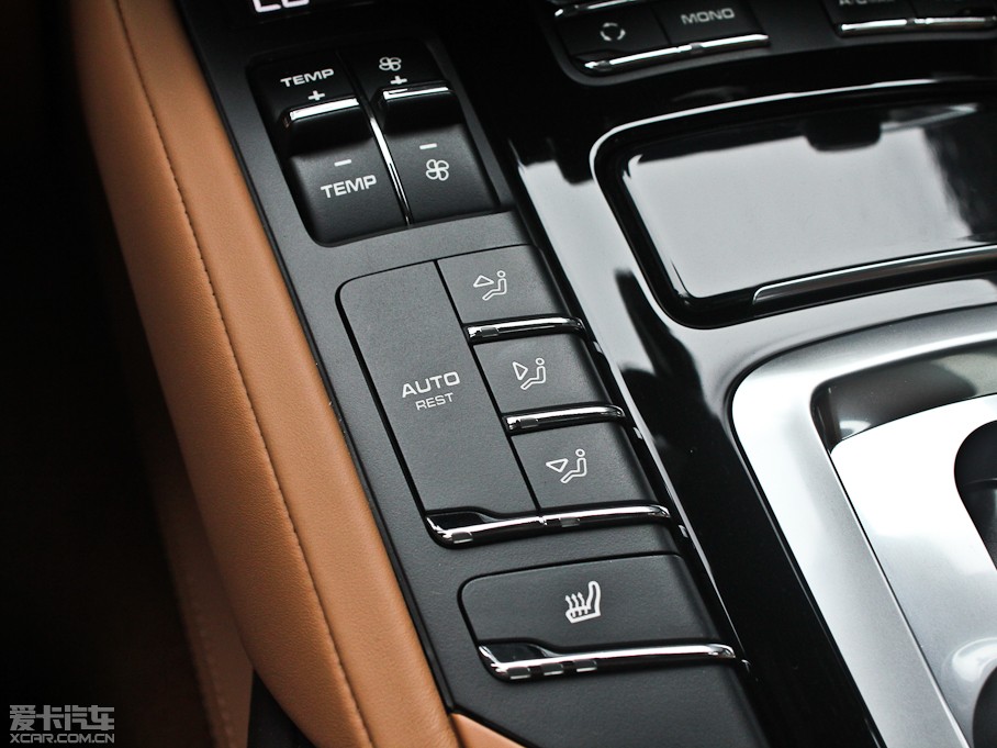 2011CayenneԴ S E-Hybrid