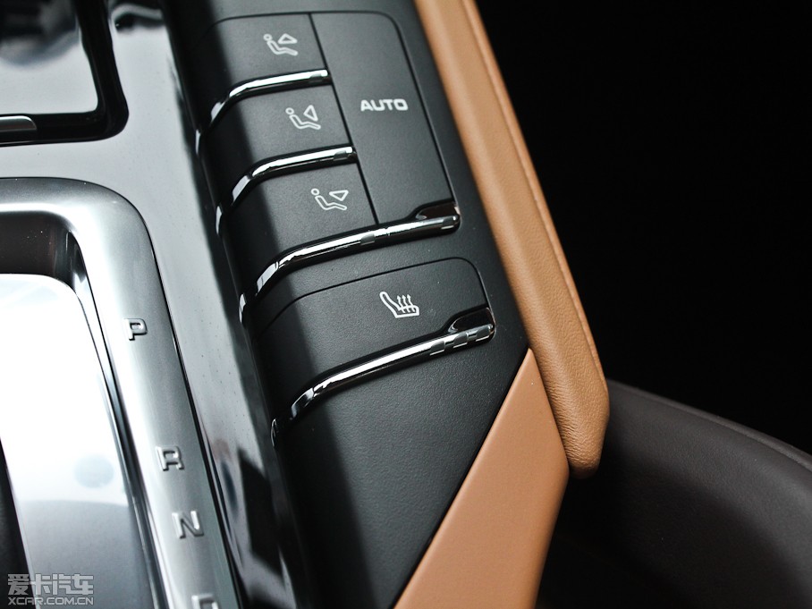 2011CayenneԴ S E-Hybrid