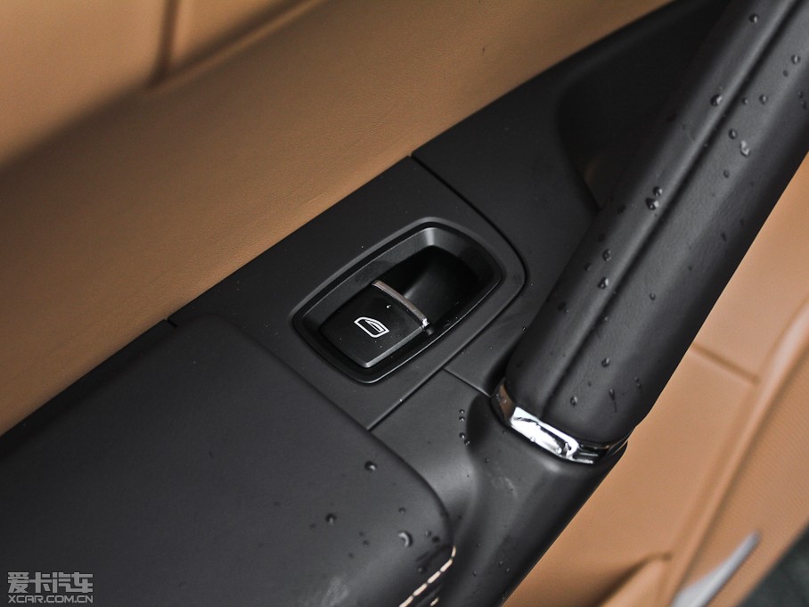 2011CayenneԴ S E-Hybrid