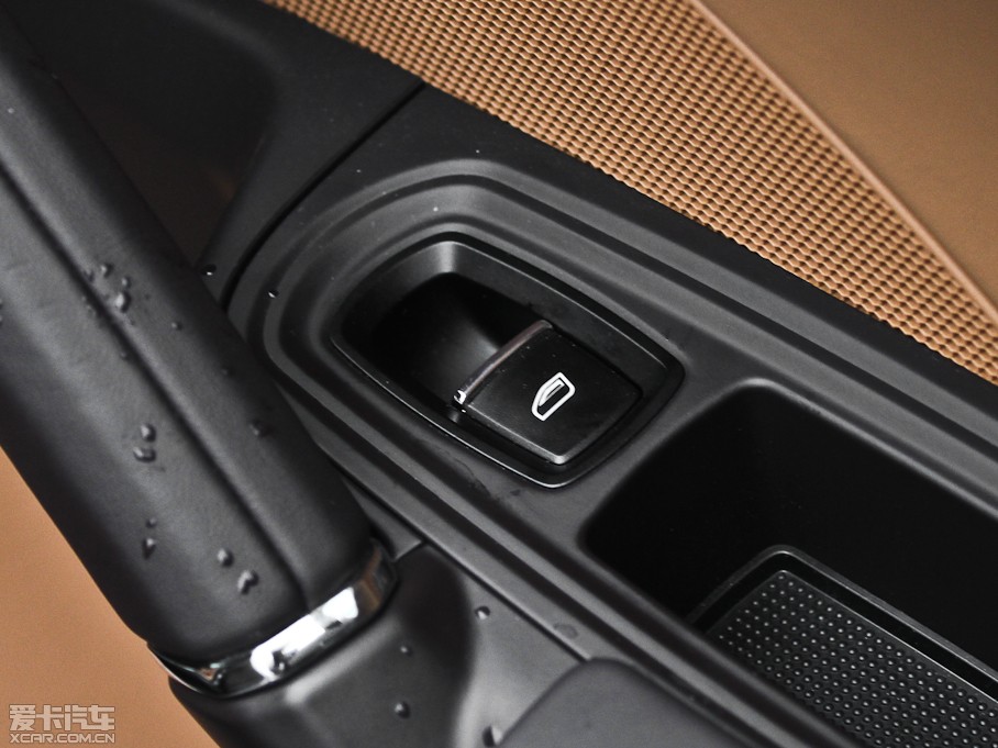 2011CayenneԴ S E-Hybrid