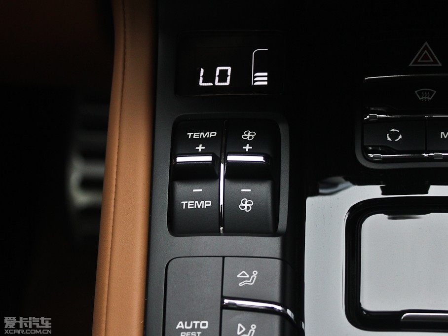 2011CayenneԴ S E-Hybrid