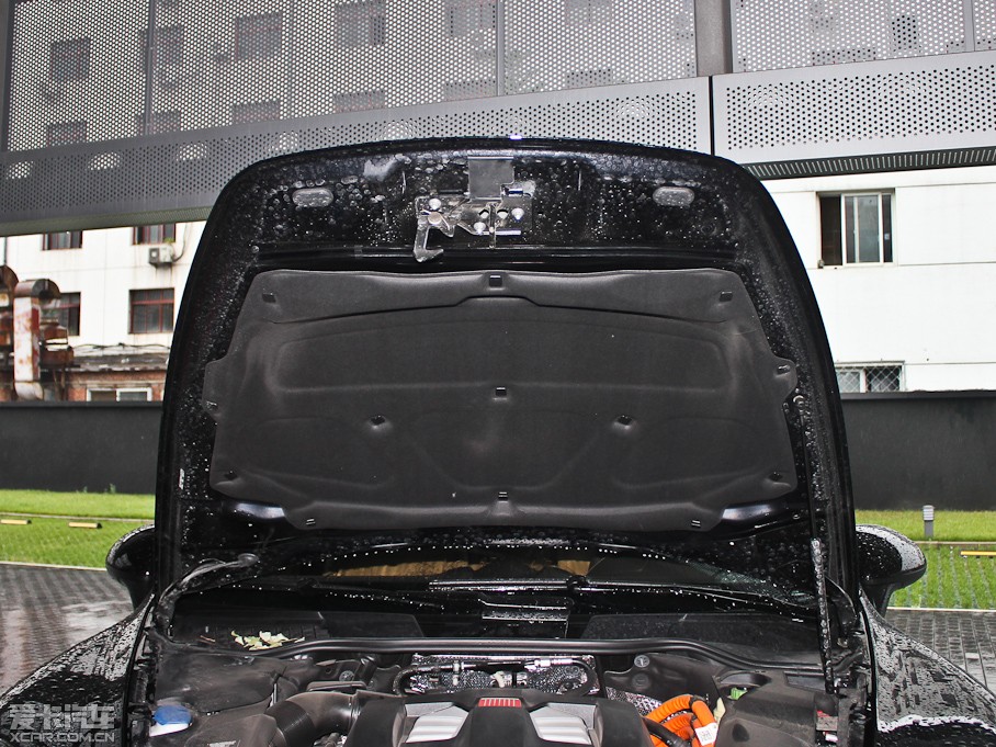 2011CayenneԴ S E-Hybrid