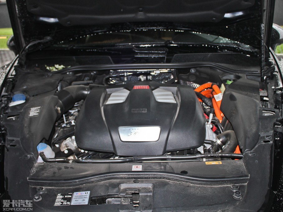 2011CayenneԴ S E-Hybrid