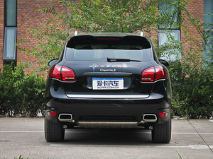 2011款S 4.8 正后	