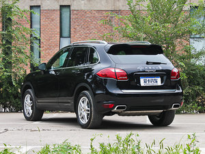 2011款S 4.8 左后45度