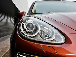 2011S E-Hybrid (ji)^