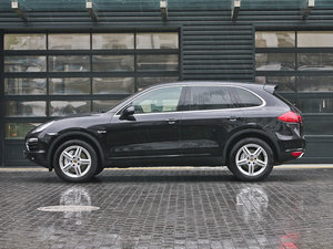 2011款S E-Hybrid 正侧（左）
